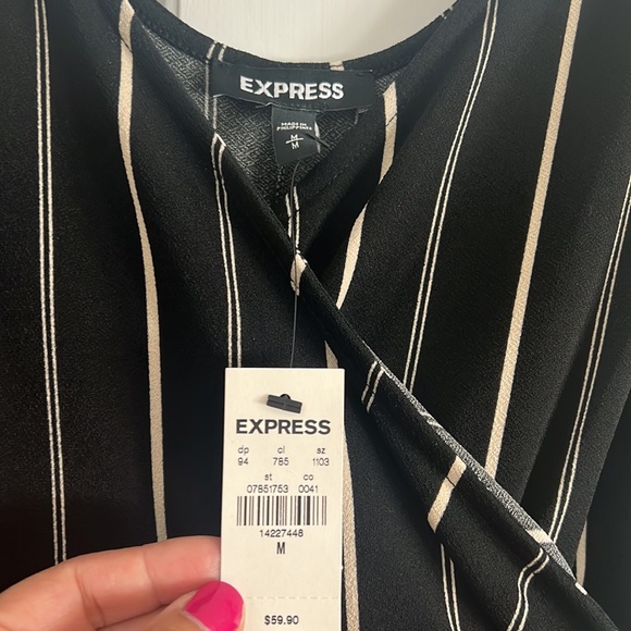 Express NEW dress, size Medium - Picture 2 of 4